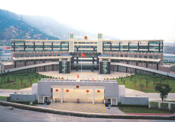 為什么要在監(jiān)獄里安裝手機信號屏蔽器？